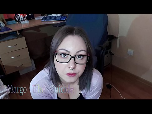 ❤️ Sexig tjej med glasögon suger Dildo djupt på kamera Anal video at porn sv.josporn-com.ru ❤